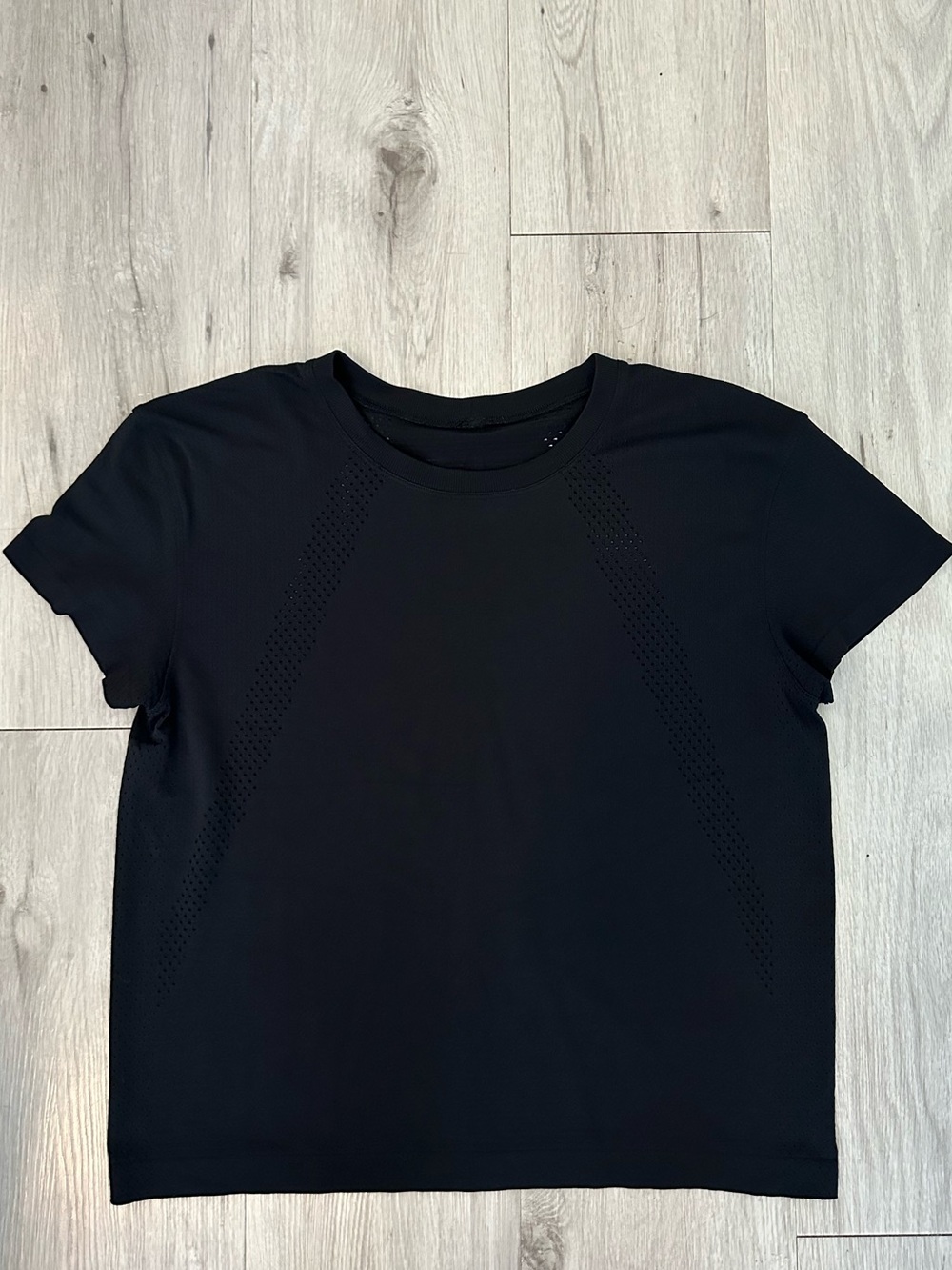 lululemon Short Sleeve Tee
